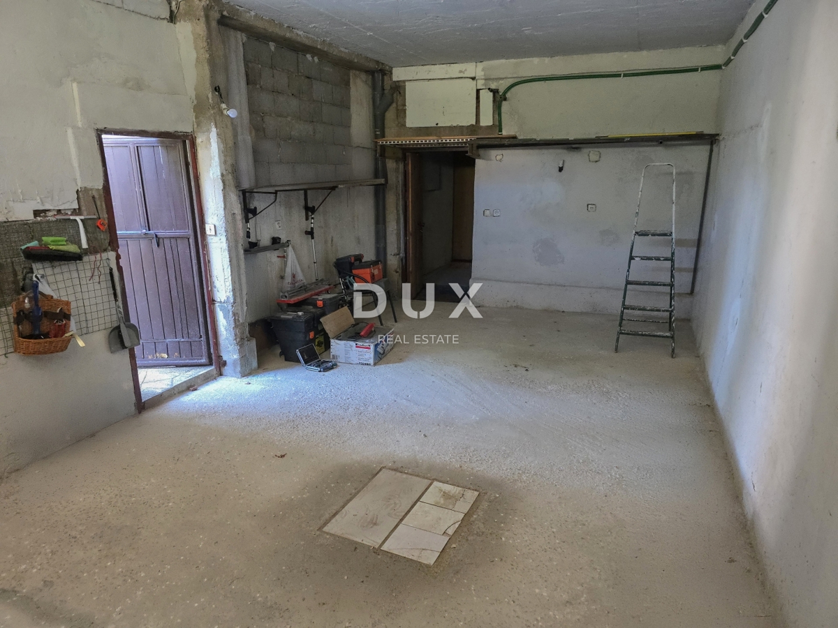 Hiša Tinj, Benkovac, 275m2