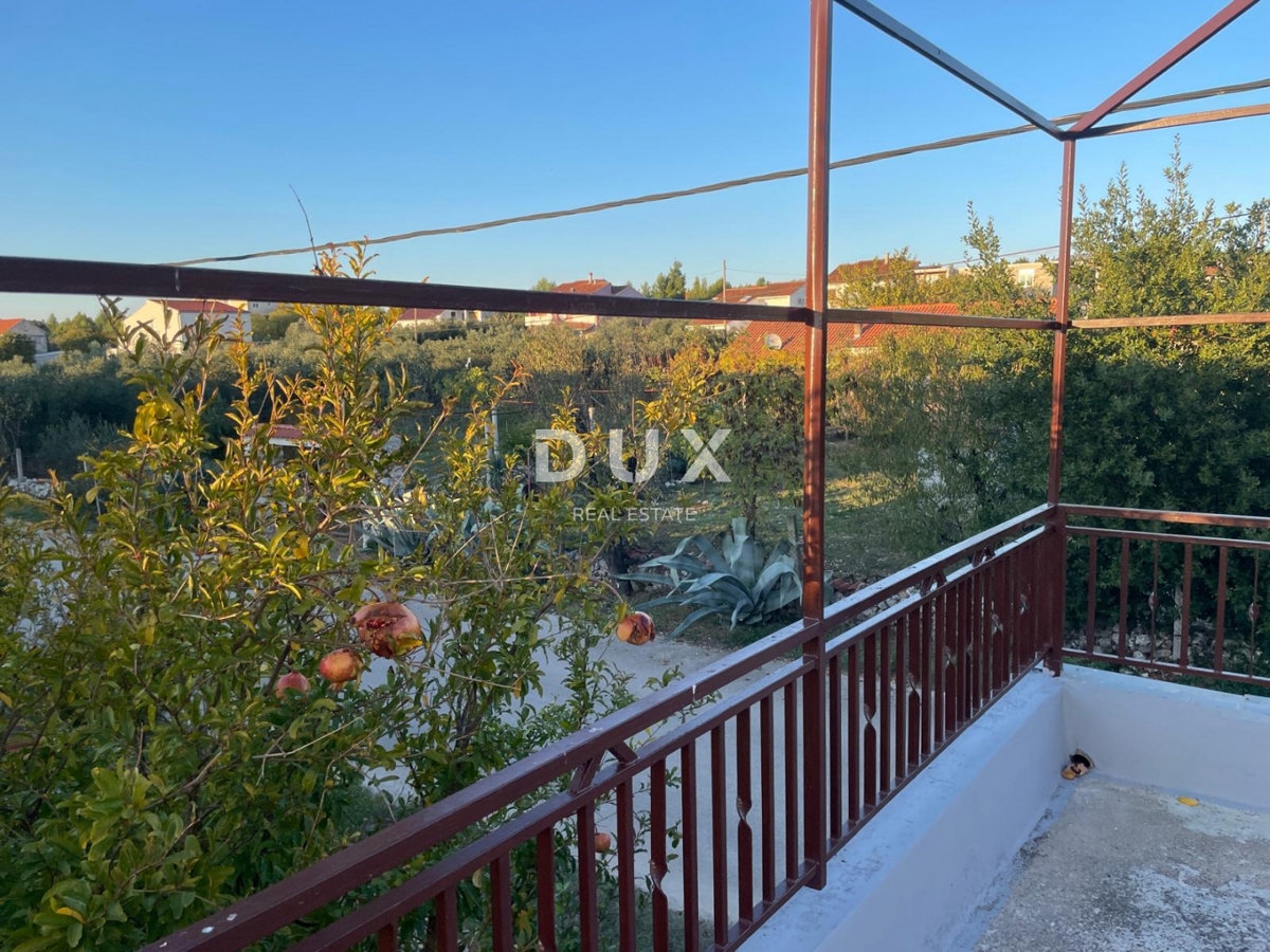 Hiša Tinj, Benkovac, 275m2