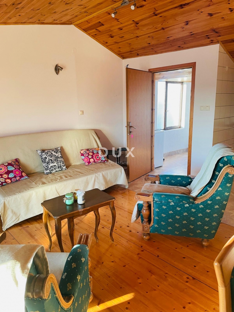 Hiša Tinj, Benkovac, 275m2