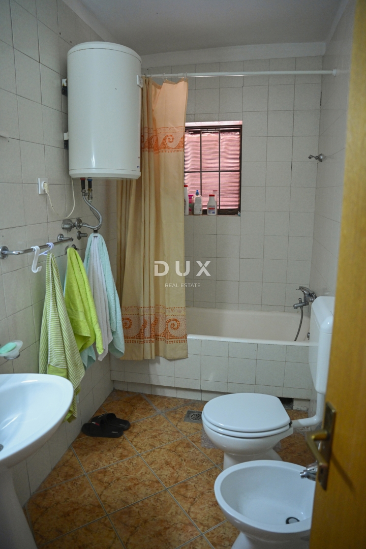 Hiša Tinj, Benkovac, 275m2