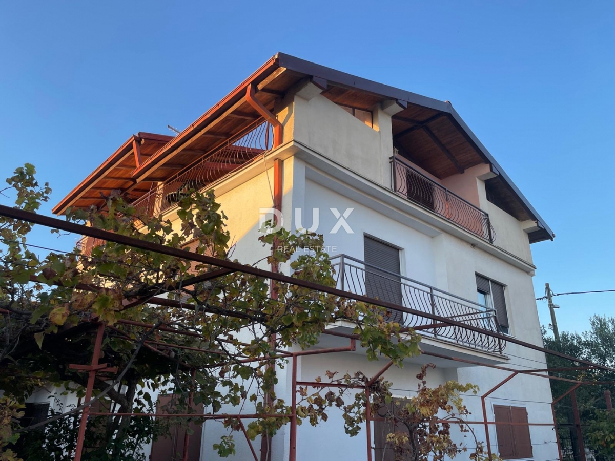 Hiša Tinj, Benkovac, 275m2