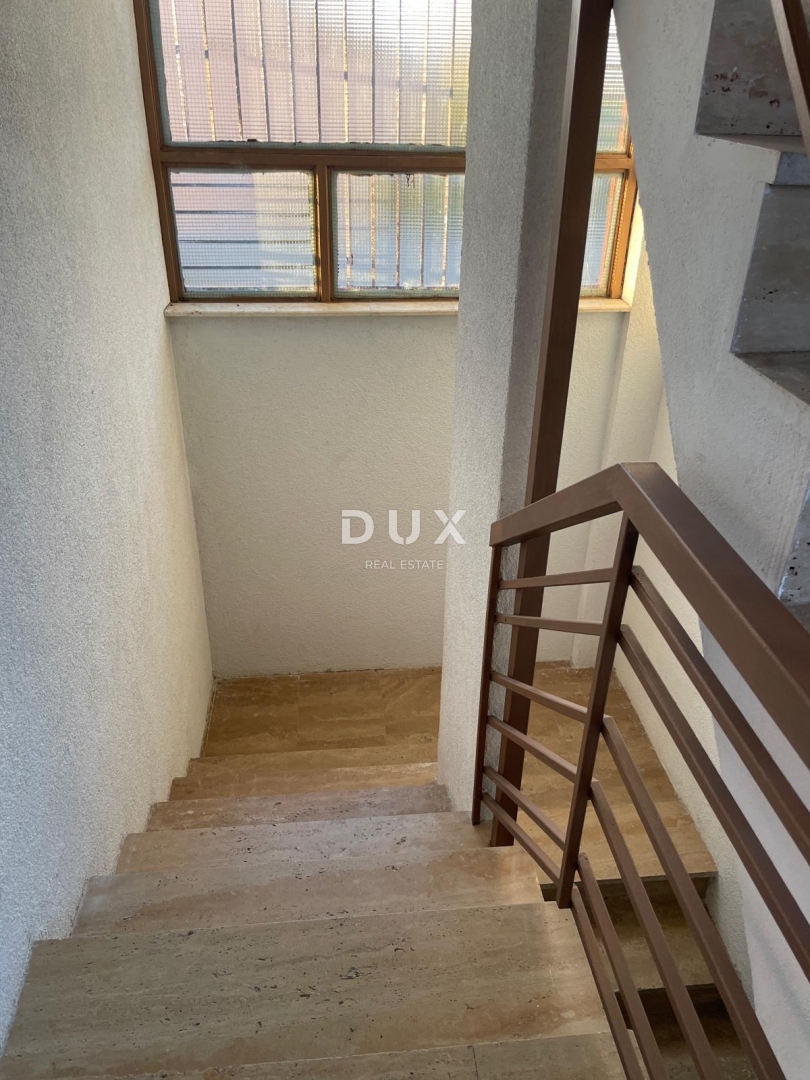 Hiša Tinj, Benkovac, 275m2