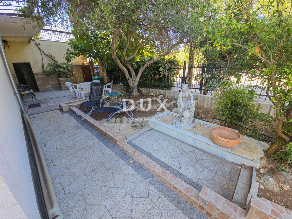 Hiša Tinj, Benkovac, 275m2