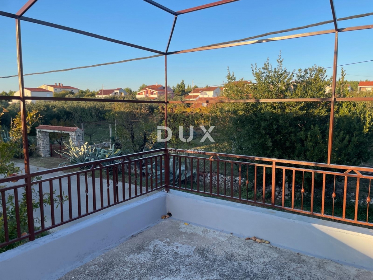 Hiša Tinj, Benkovac, 275m2