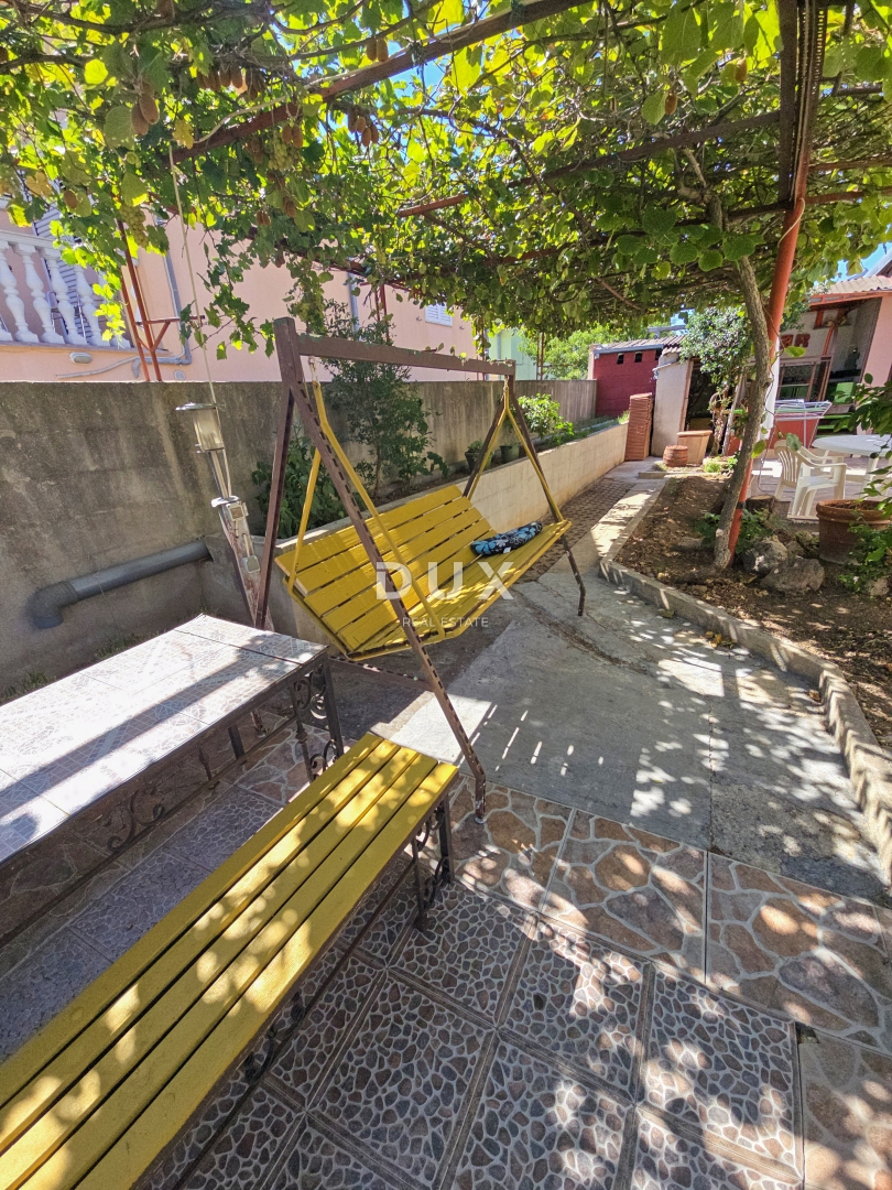 Hiša Tinj, Benkovac, 275m2