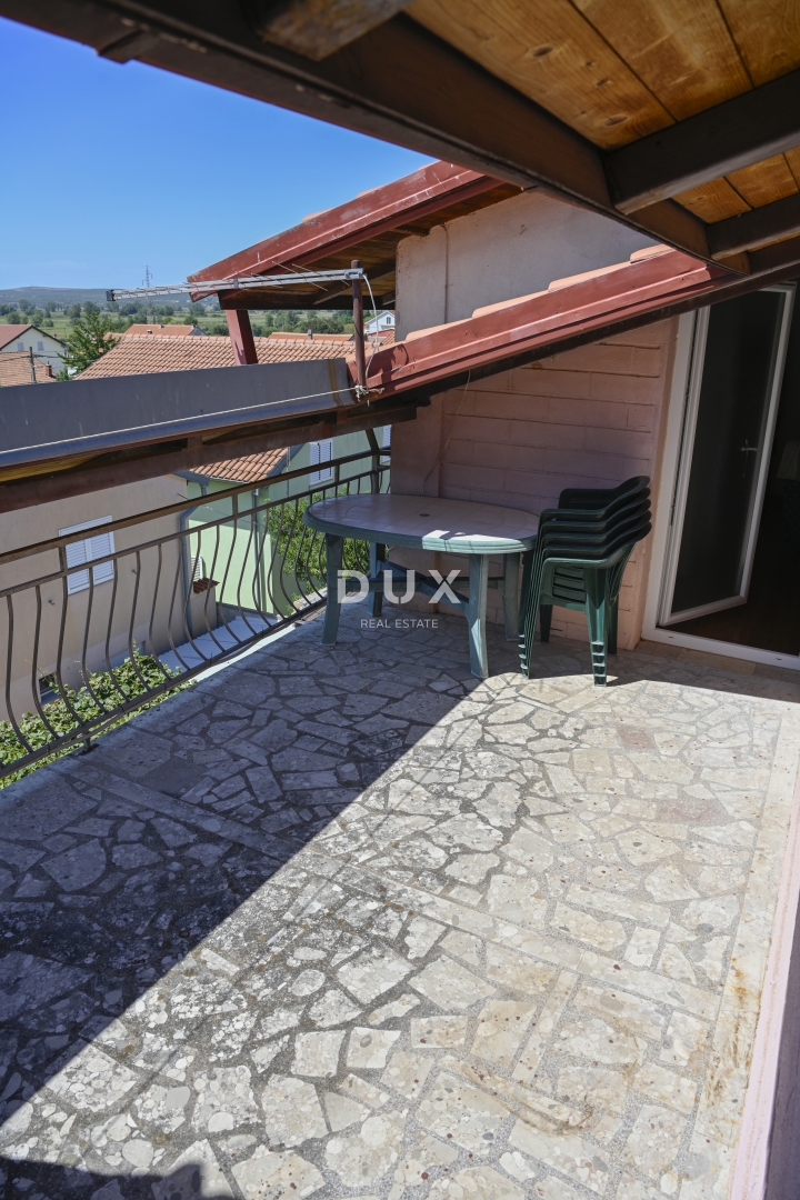 Hiša Tinj, Benkovac, 275m2