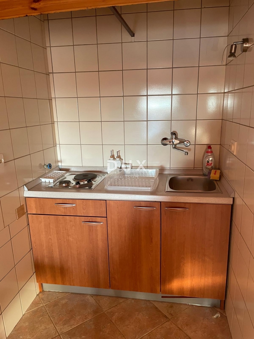 Hiša Tinj, Benkovac, 275m2