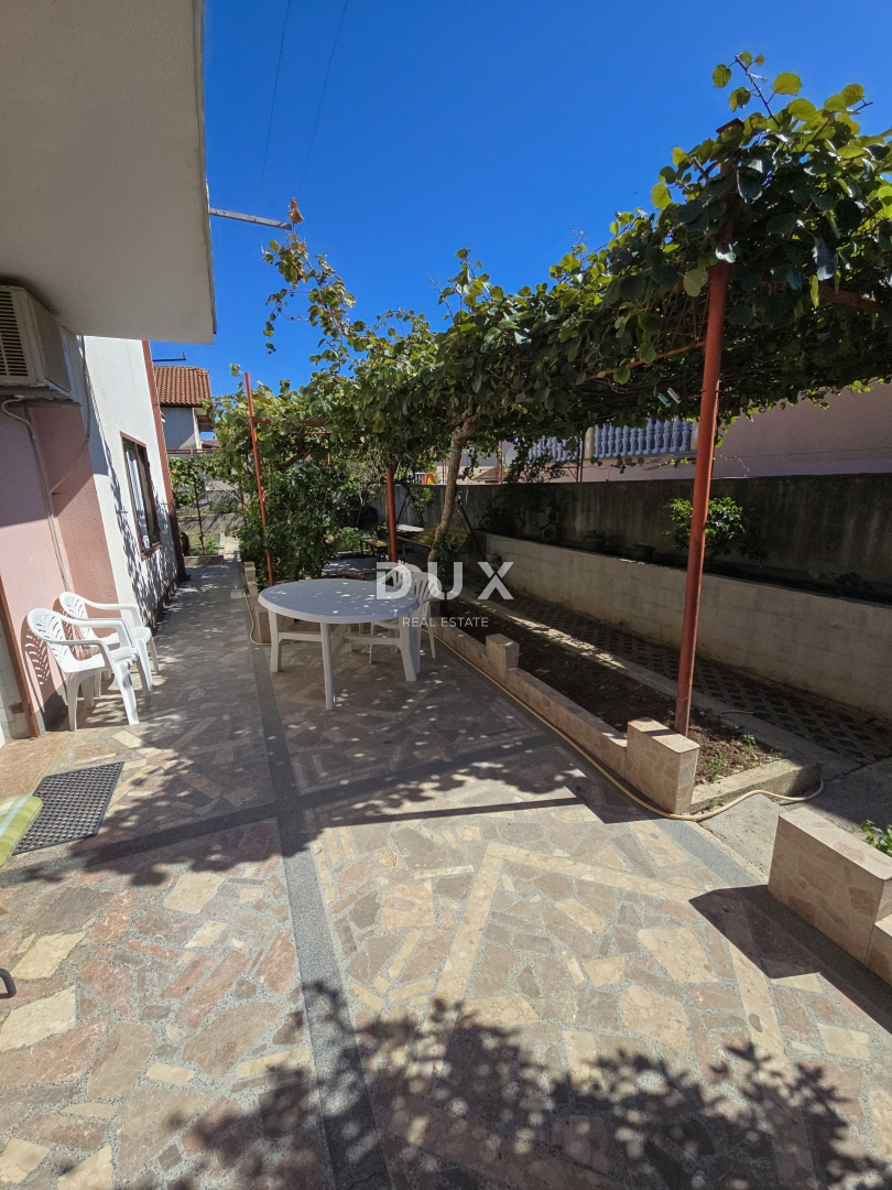 Hiša Tinj, Benkovac, 275m2