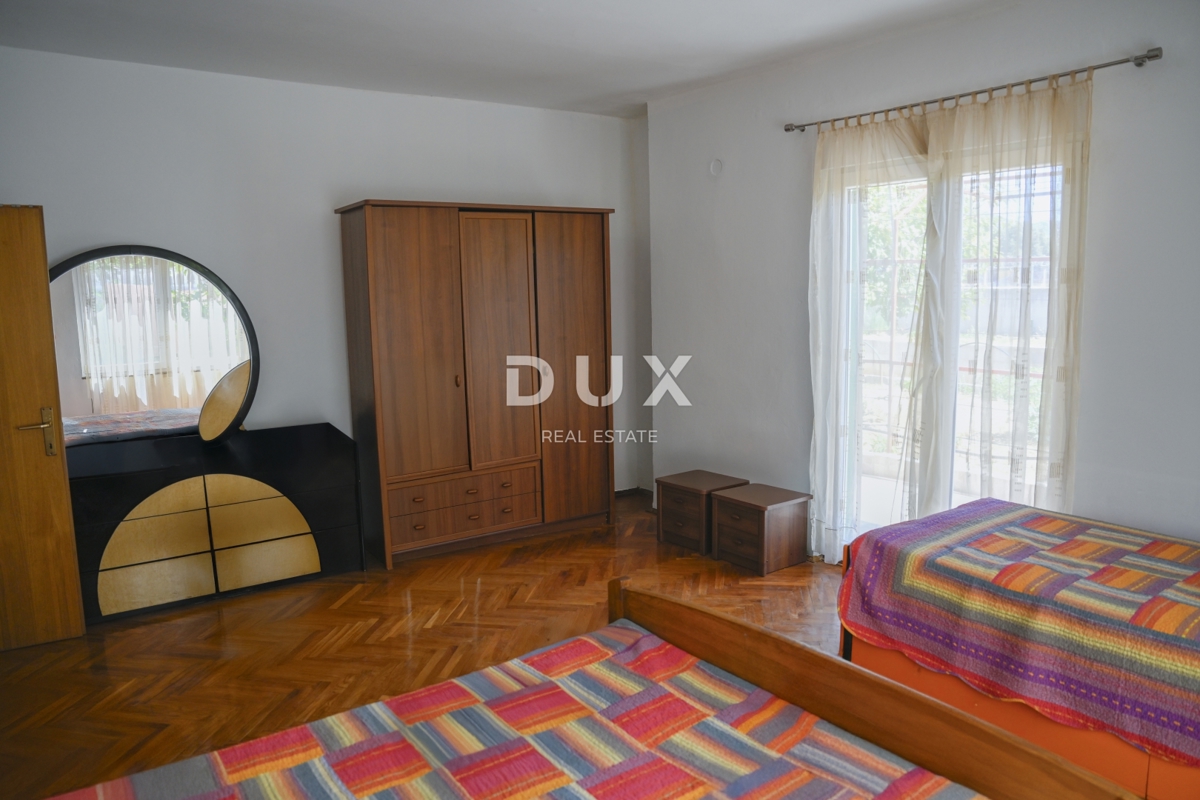 Hiša Tinj, Benkovac, 275m2