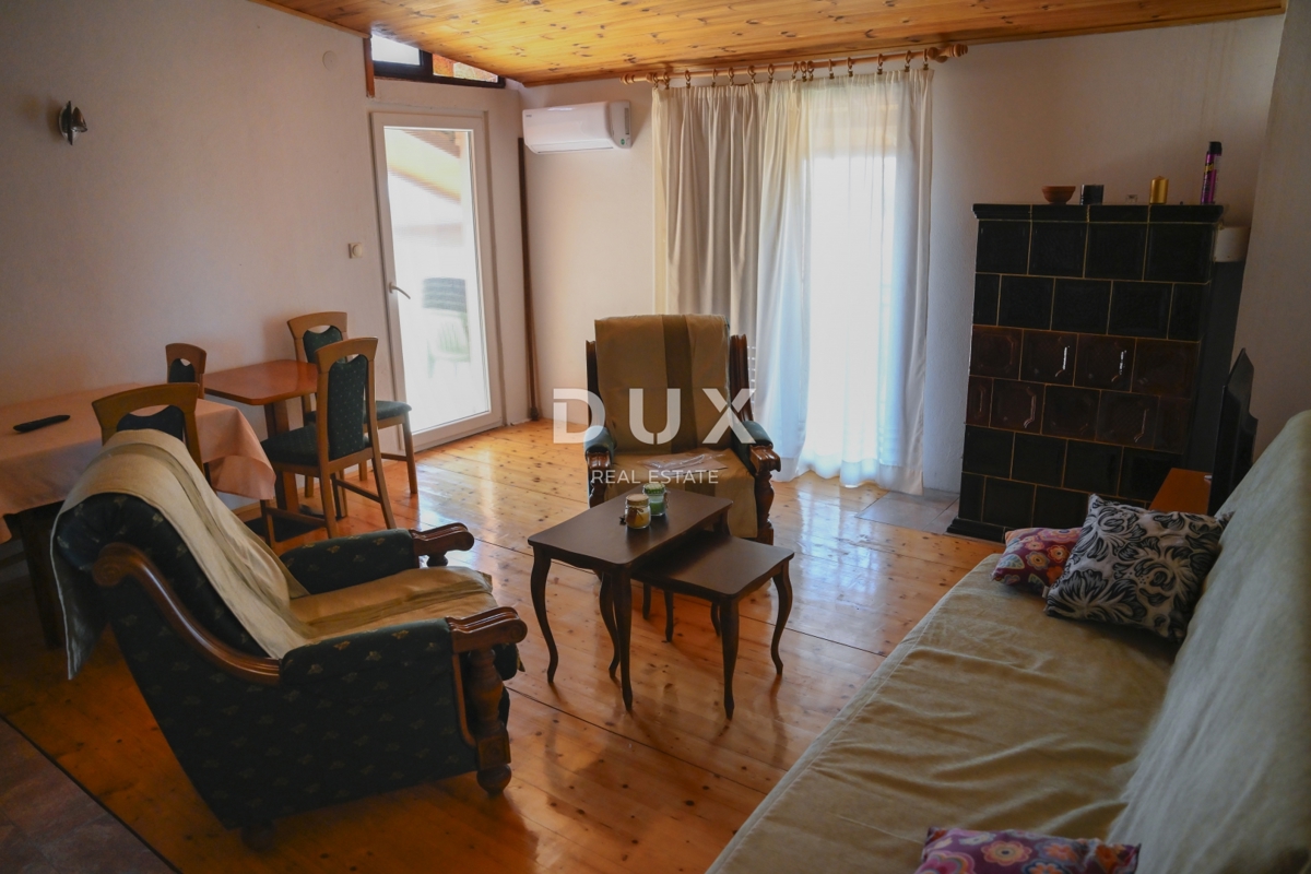 Hiša Tinj, Benkovac, 275m2