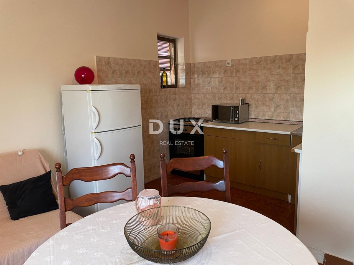 Hiša Tinj, Benkovac, 275m2