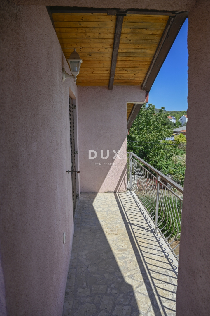 Hiša Tinj, Benkovac, 275m2