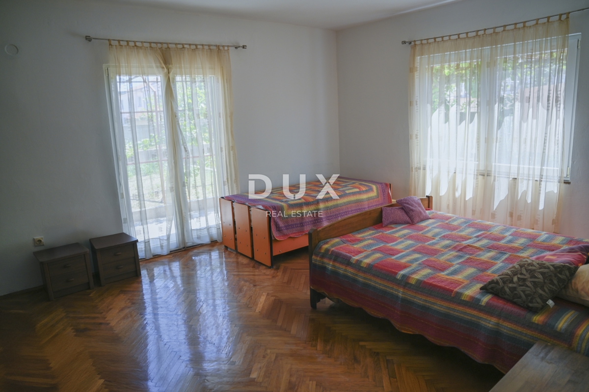 Hiša Tinj, Benkovac, 275m2