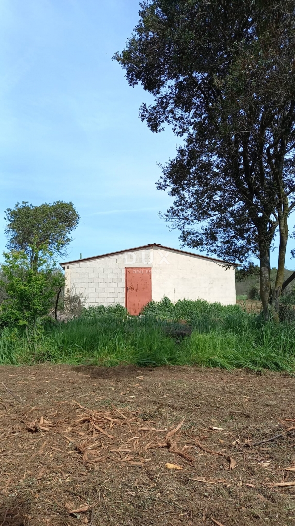 Zemljišče Šikići, Pula, 3.298m2