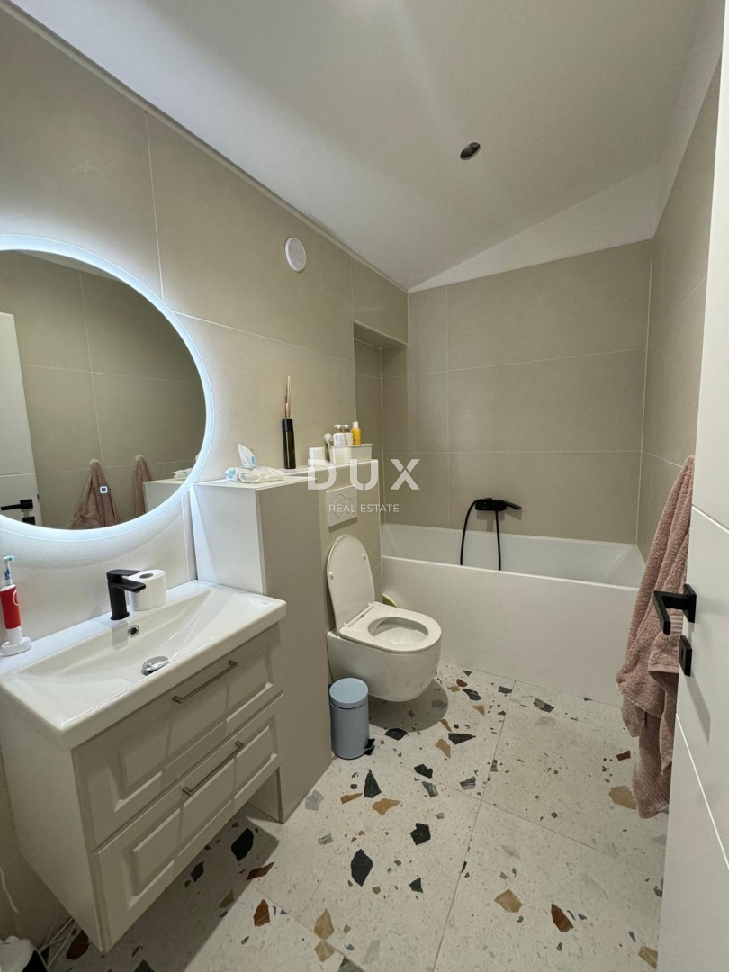 RIJEKA, KOSTRENA - moderna hiša s panoramskim razgledom, garažo in poslovnim prostorom, 500 m od morja