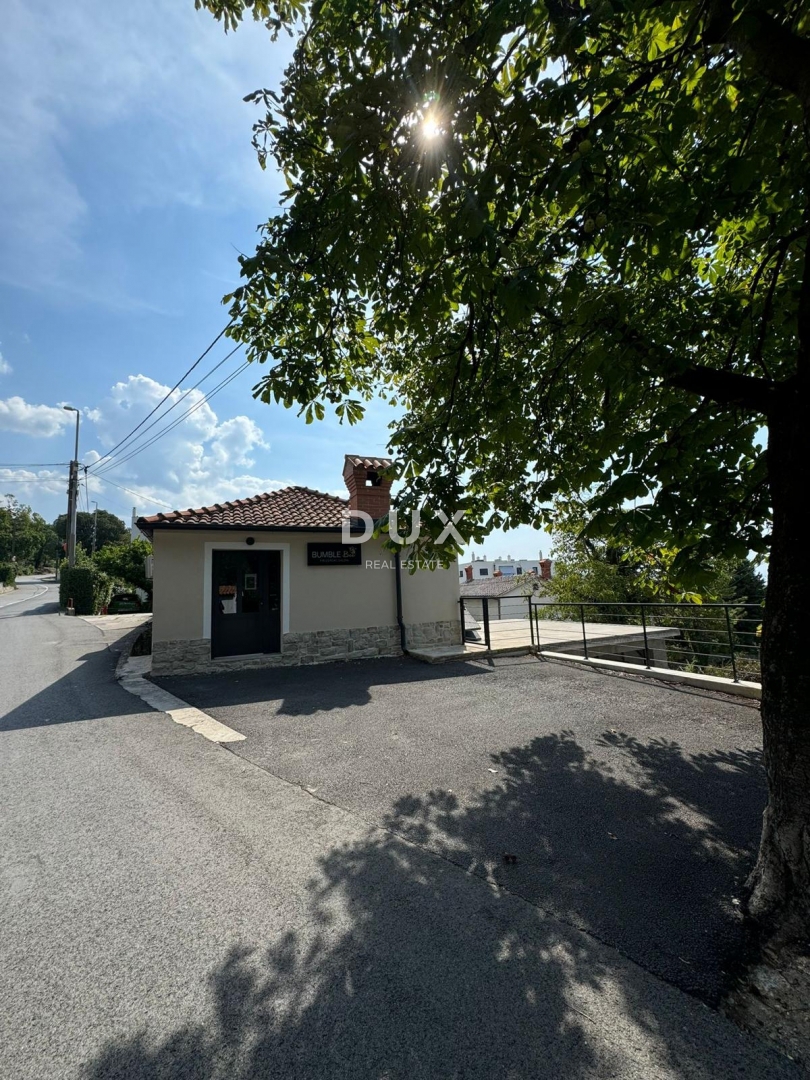 RIJEKA, KOSTRENA - moderna hiša s panoramskim razgledom, garažo in poslovnim prostorom, 500 m od morja