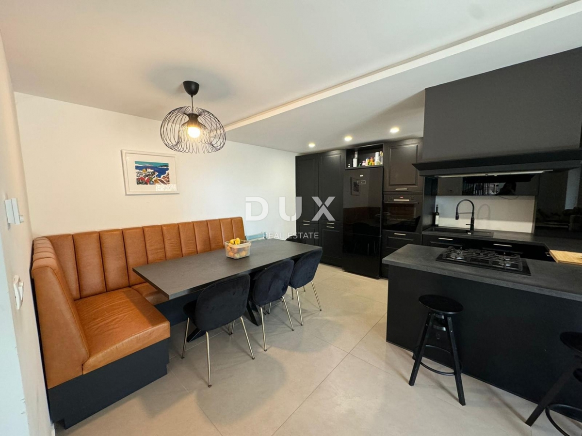 RIJEKA, KOSTRENA - moderna hiša s panoramskim razgledom, garažo in poslovnim prostorom, 500 m od morja