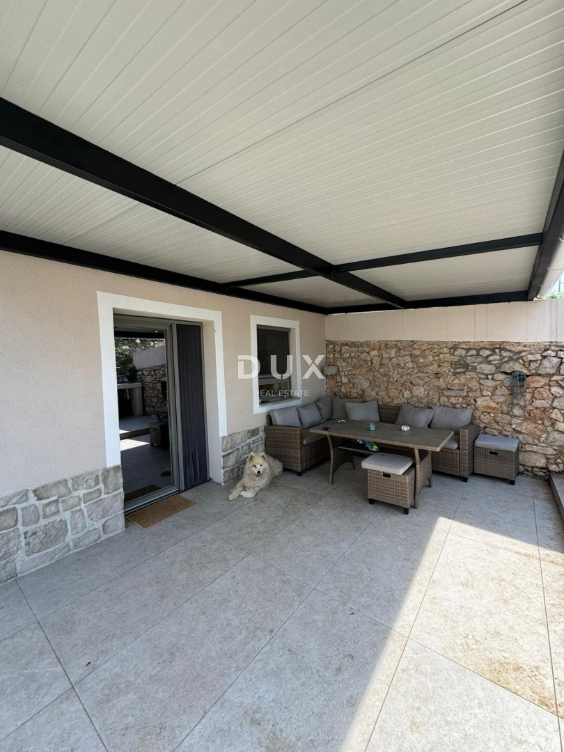 RIJEKA, KOSTRENA - moderna hiša s panoramskim razgledom, garažo in poslovnim prostorom, 500 m od morja