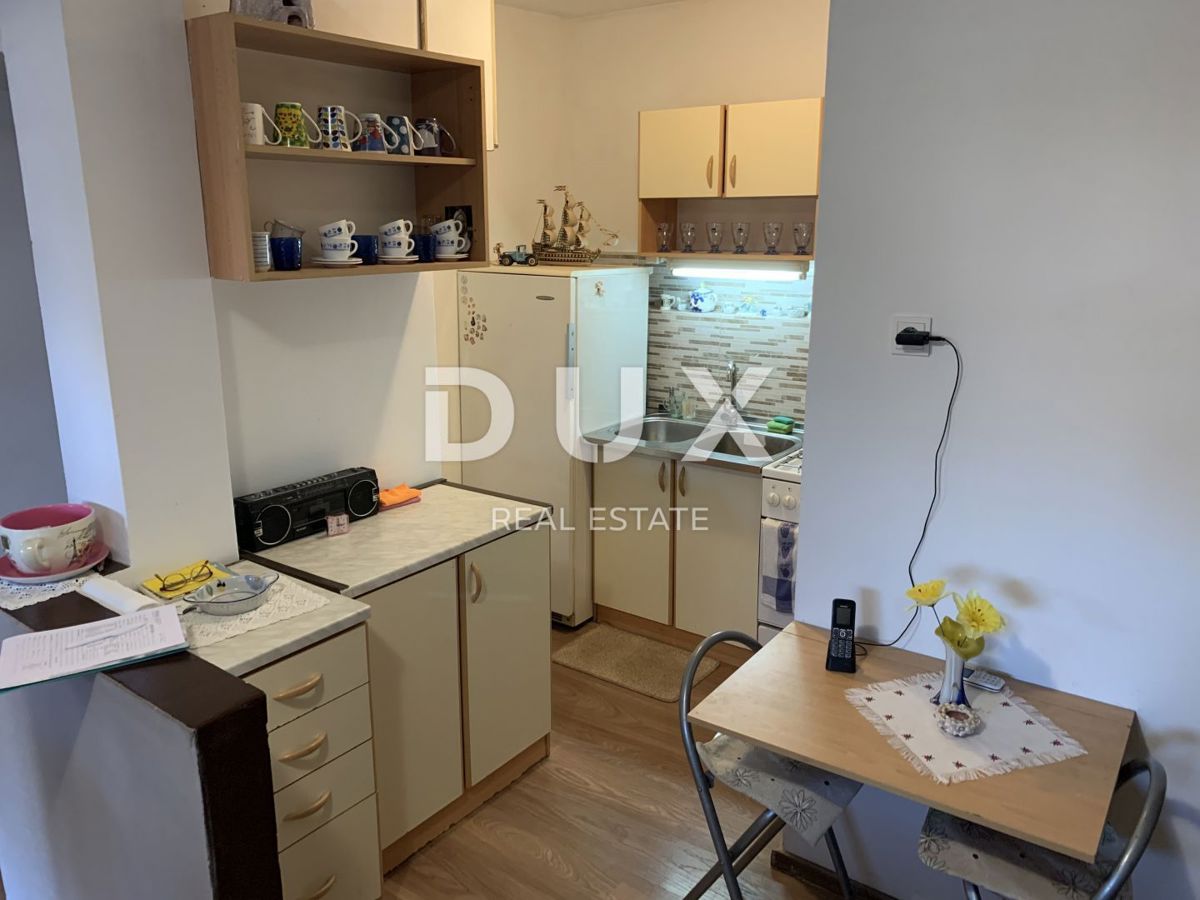 RIJEKA, SRDOČI, CENTER - samostojna hiša s 3 stanovanji + pomožni objekt + vrt! PRILOŽNOST! NUJNO!