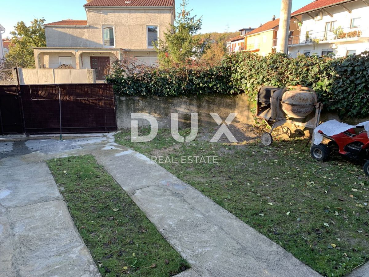 RIJEKA, SRDOČI, CENTER - samostojna hiša s 3 stanovanji + pomožni objekt + vrt! PRILOŽNOST! NUJNO!