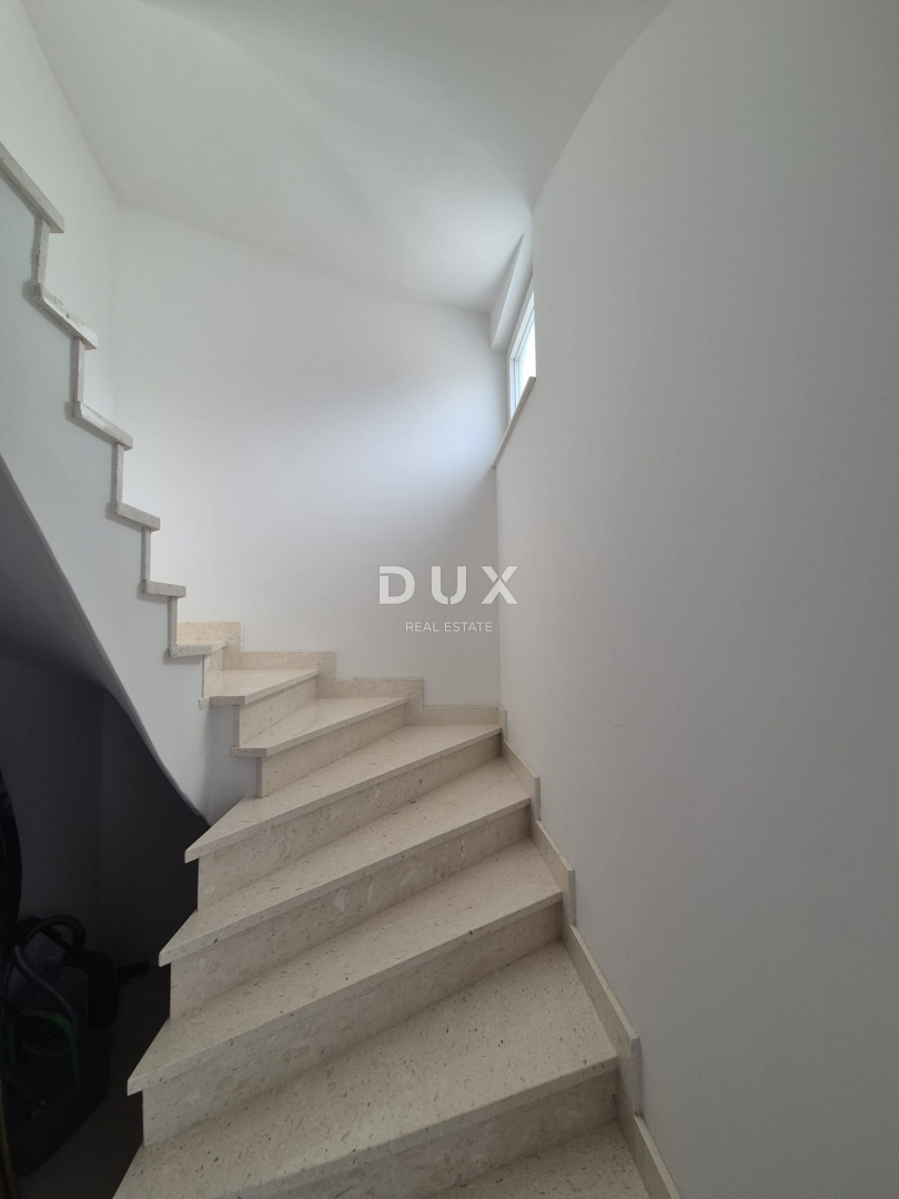 Hiša Banj, Pašman, 350m2