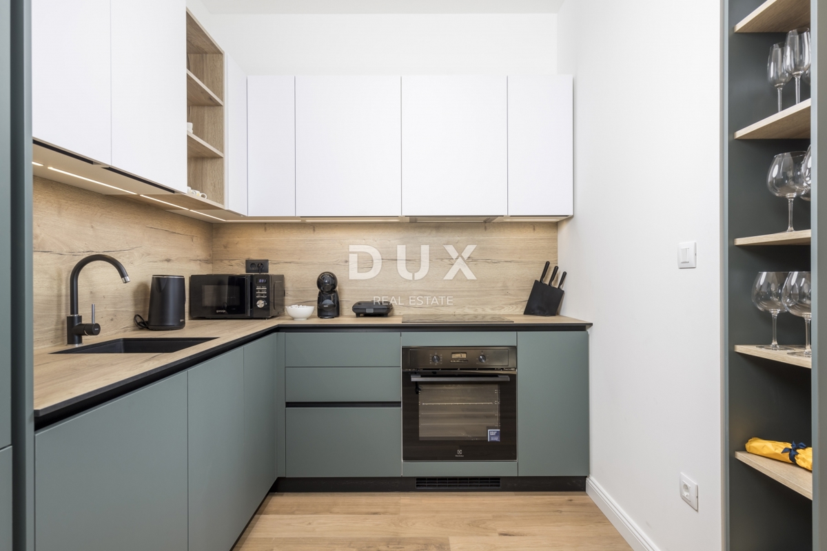 RIJEKA, CENTER - Vrhunsko opremljena nepremičnina s tremi ločenimi enotami in pogledom na celoten Kvarner