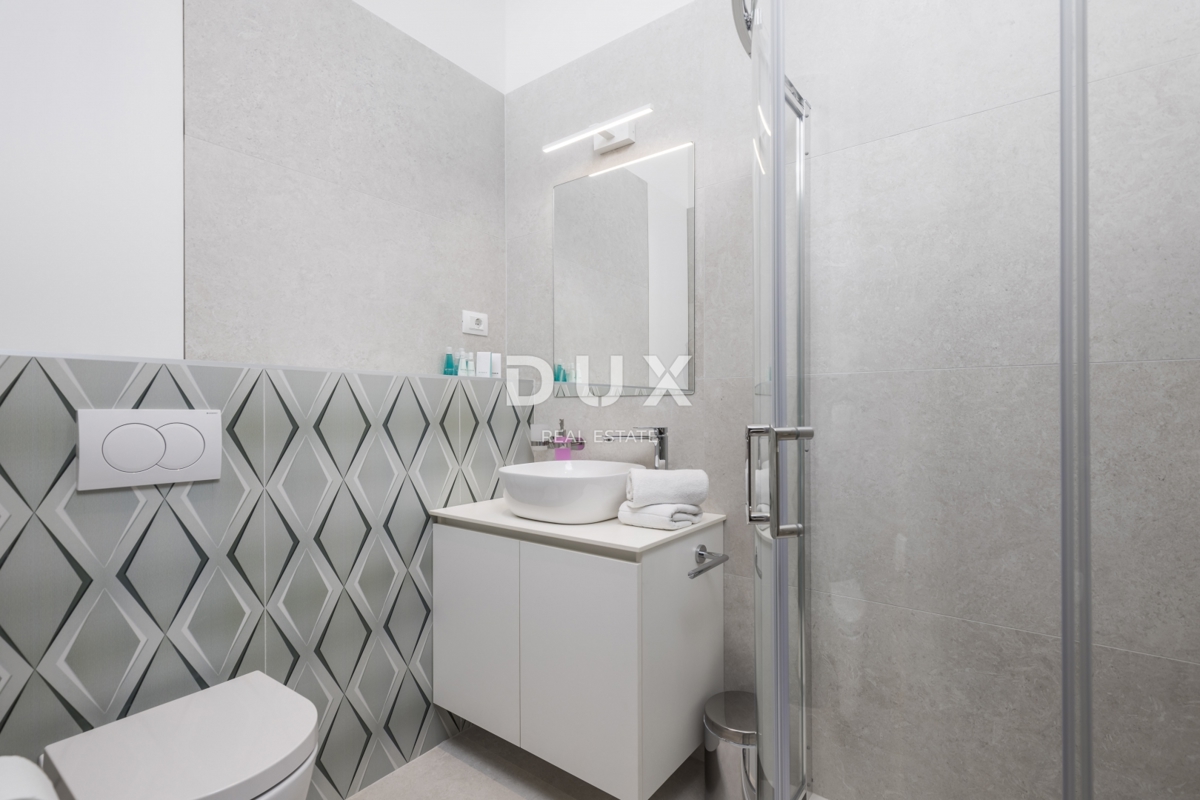 RIJEKA, CENTER - Vrhunsko opremljena nepremičnina s tremi ločenimi enotami in pogledom na celoten Kvarner