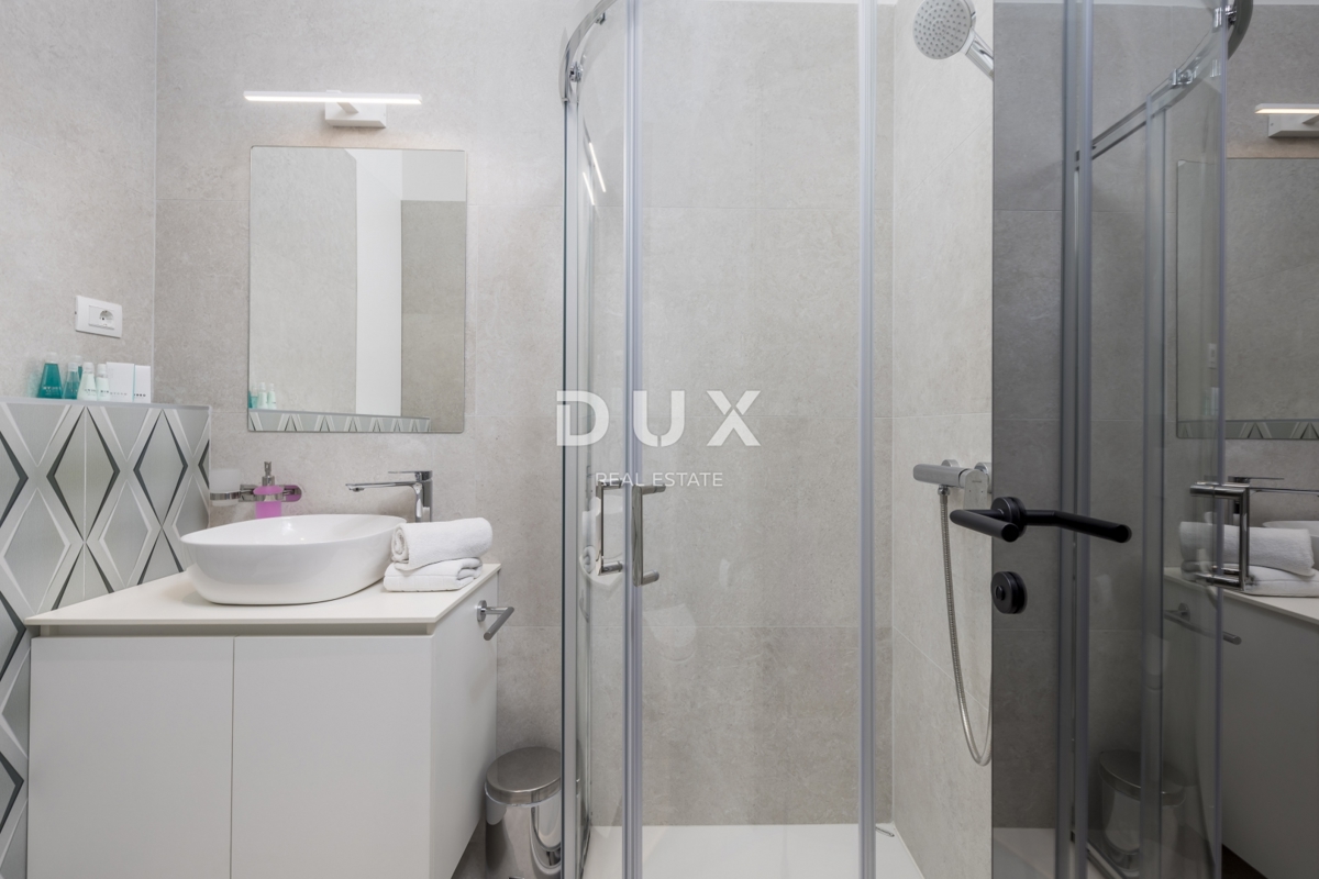 RIJEKA, CENTER - Vrhunsko opremljena nepremičnina s tremi ločenimi enotami in pogledom na celoten Kvarner