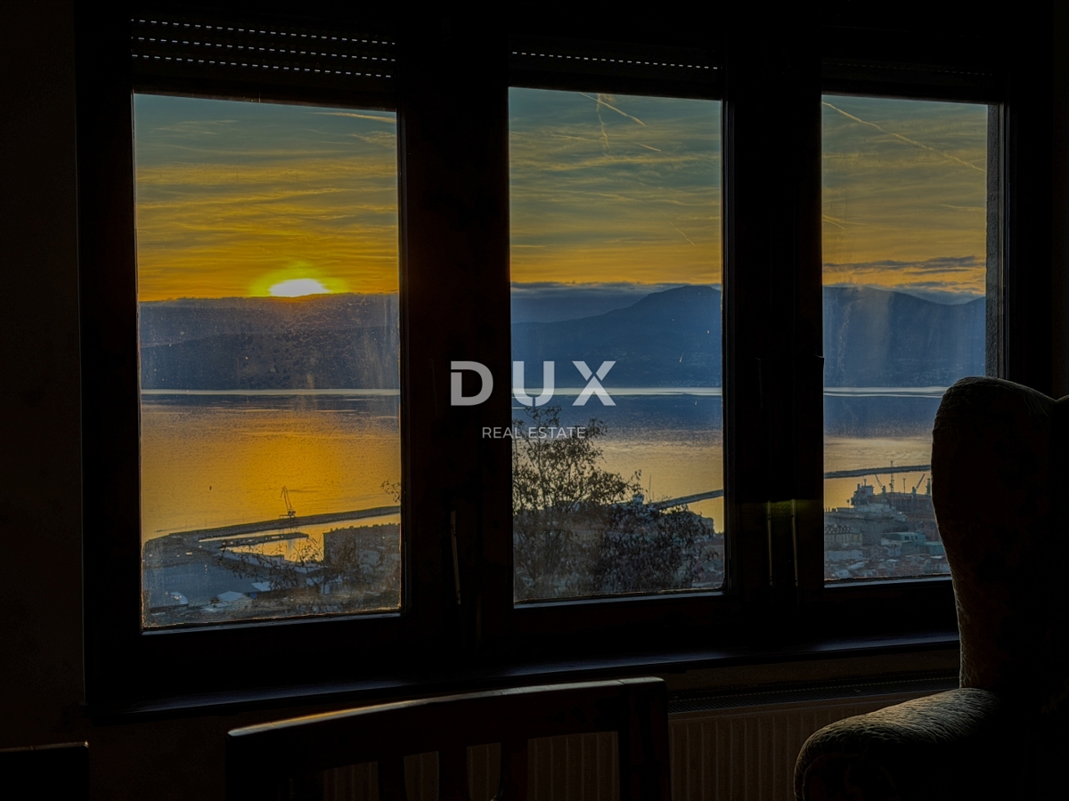 RIJEKA, TRSAT - nadstropje zasebne hiše s čudovitim pogledom na morje, odlična lokacija nad središčem Reke