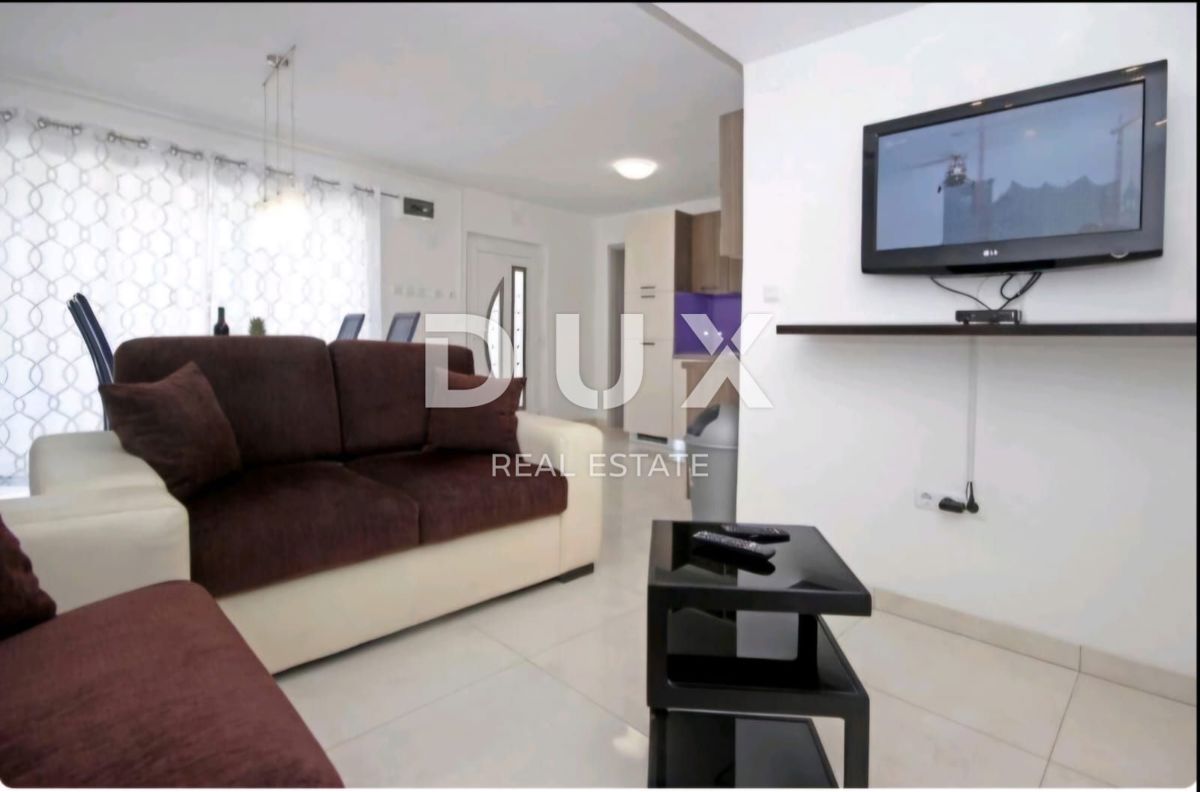 ISTRA, PULA - Družinski apartma z vrtom v centru + dodatna garsonjera! REDKO NA VOLJO LOKACIJA!