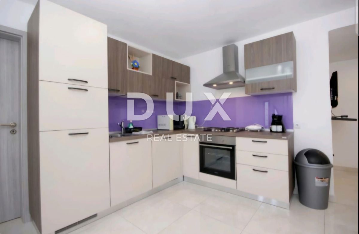 ISTRA, PULA - Družinski apartma z vrtom v centru + dodatna garsonjera! REDKO NA VOLJO LOKACIJA!