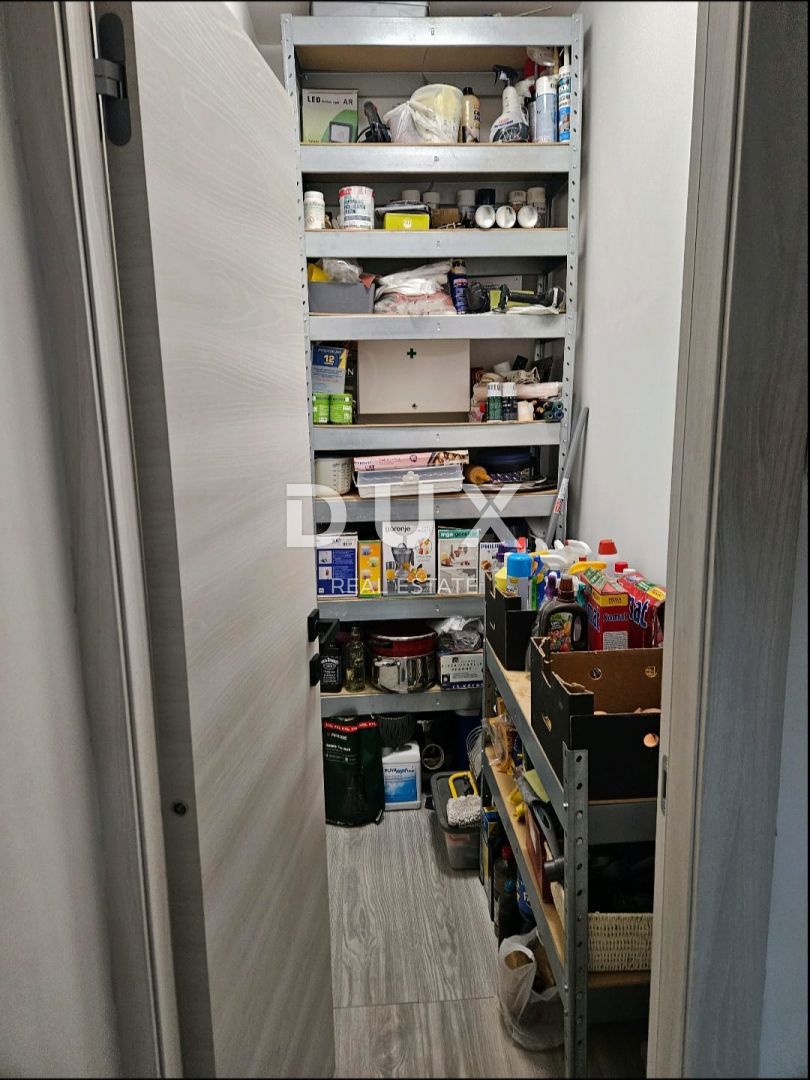 ISTRA, PULA - Družinski apartma z vrtom v centru + dodatna garsonjera! REDKO NA VOLJO LOKACIJA!