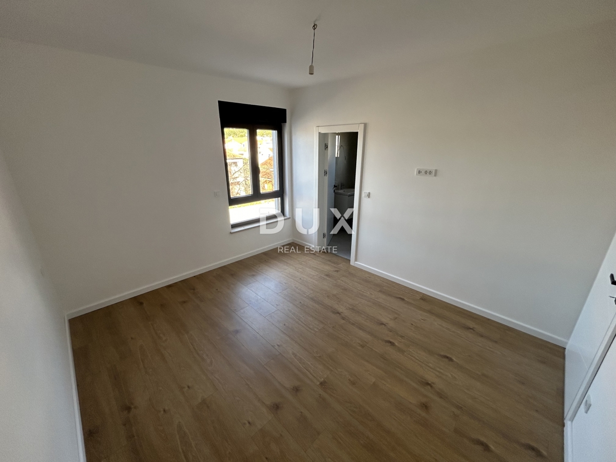 ŠIBENIK, TRIBUNJ – Trisobno stanovanje s čudovitim pogledom na morje! NOVOGRADNJA!