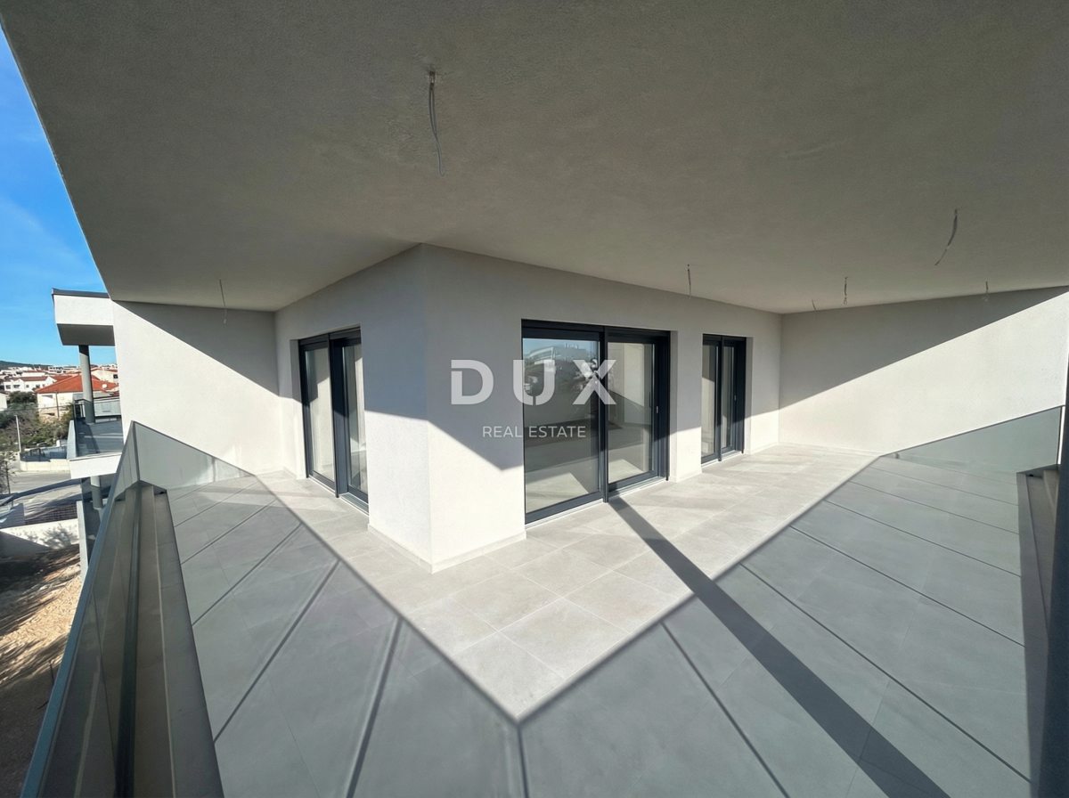 ŠIBENIK, TRIBUNJ – Trisobno stanovanje s čudovitim pogledom na morje! NOVOGRADNJA!