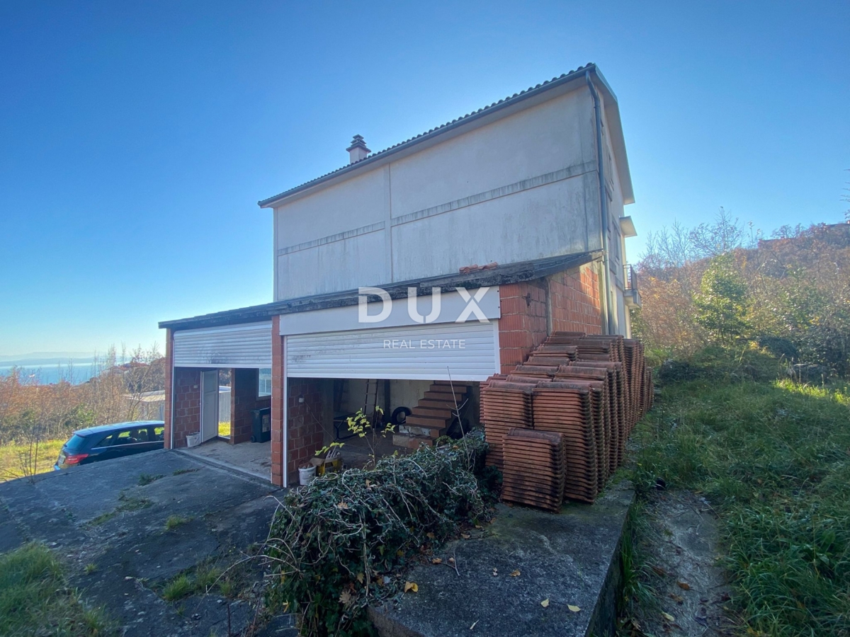 OPATIJA, BREGI - samostojna hiša 400 m2 + vrt 826 m2 + 3 garaže s pogledom na morje! PRILOŽNOST!