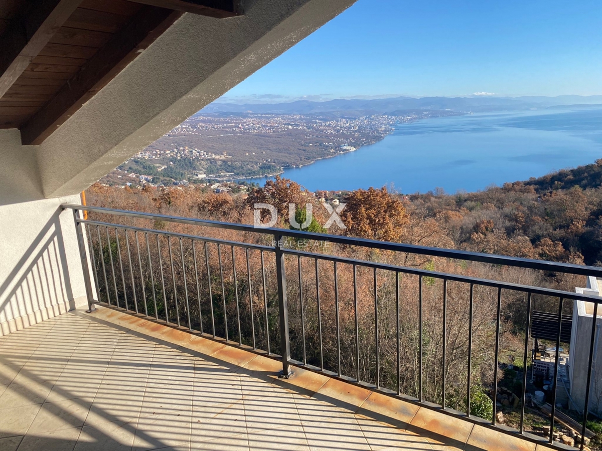 OPATIJA, BREGI - samostojna hiša 400 m2 + vrt 826 m2 + 3 garaže s pogledom na morje! PRILOŽNOST!