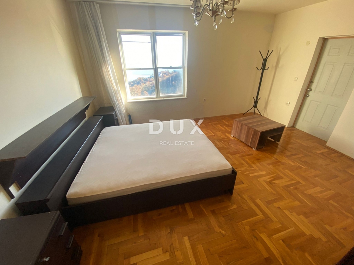 OPATIJA, BREGI - samostojna hiša 400 m2 + vrt 826 m2 + 3 garaže s pogledom na morje! PRILOŽNOST!