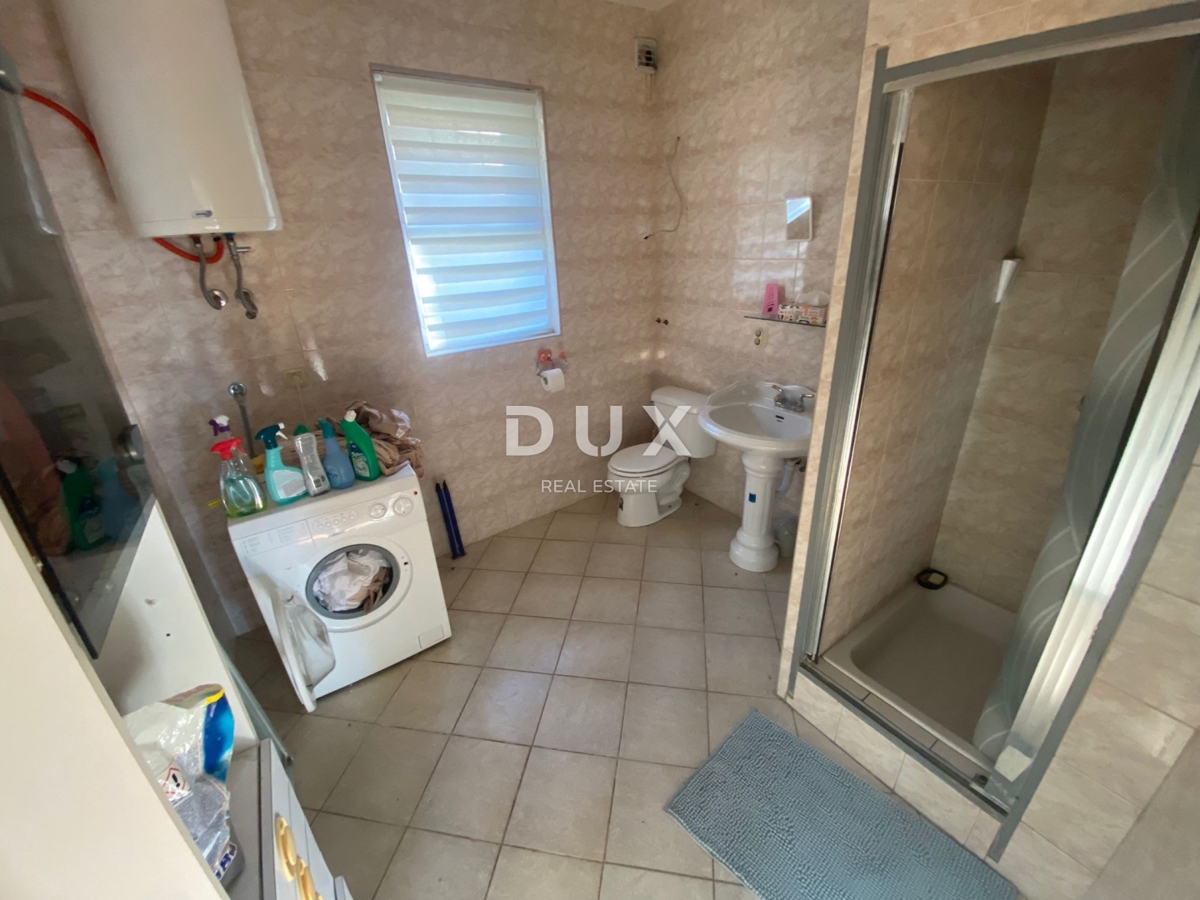 OPATIJA, BREGI - samostojna hiša 400 m2 + vrt 826 m2 + 3 garaže s pogledom na morje! PRILOŽNOST!