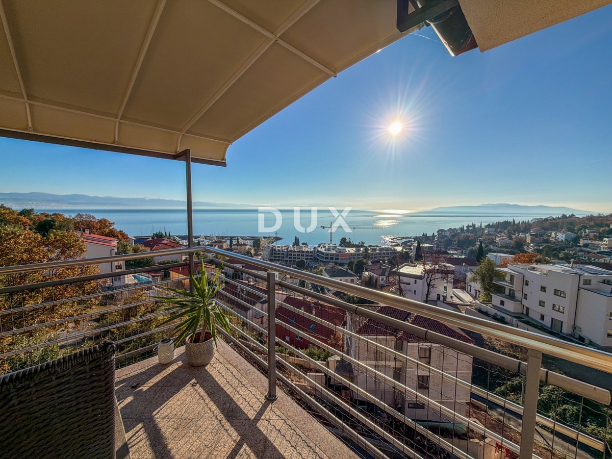 OPATIJA, IČIĆI - penthouse v čudoviti vili nad resortom Mariott, garaža, 300m od plaže