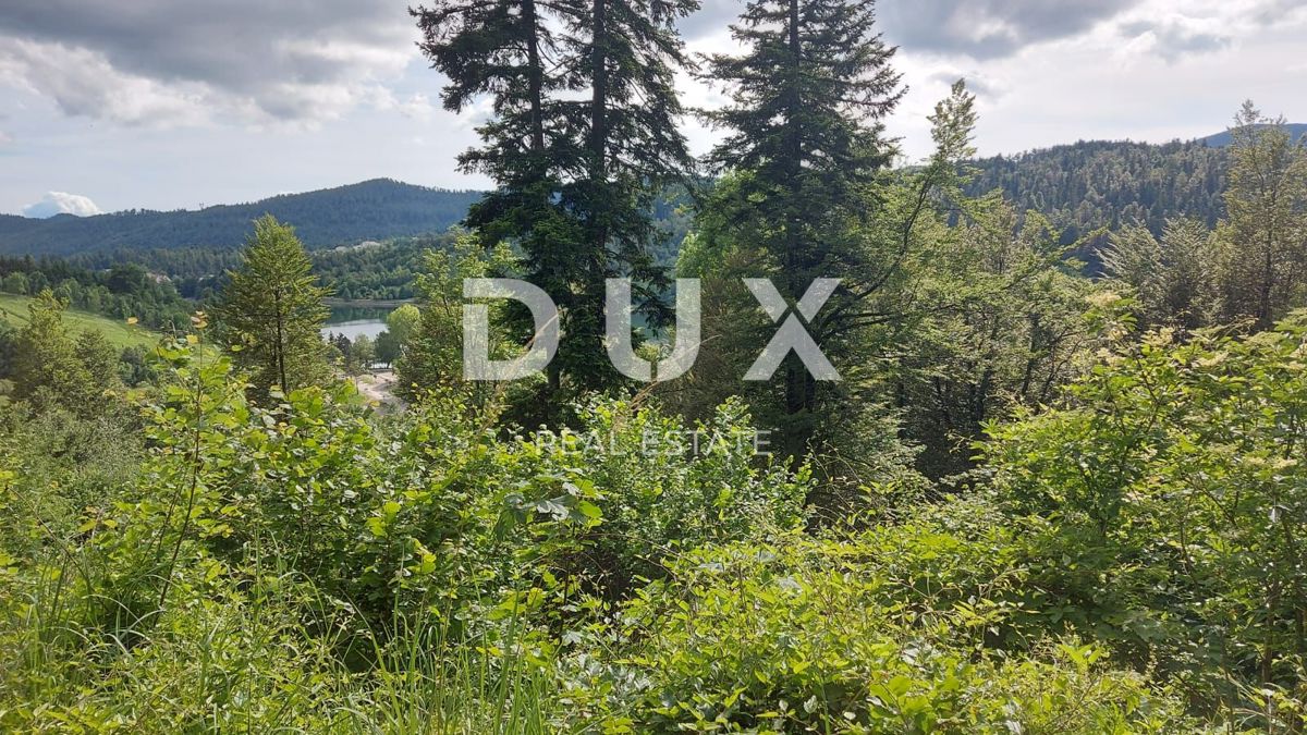 GORSKI KOTAR, FUŽINE - edinstven projekt v osrčju Gorskega Kotarja, zazidljivo zemljišče 3340 m2 s projektom za vilo, investicijska priložnost!