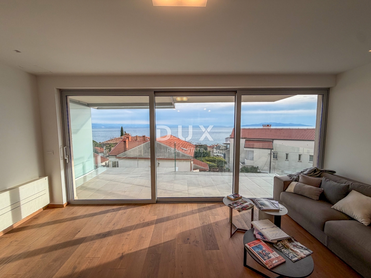 OPATIJA, CENTER - stanovanje v dokončani luksuzni novogradnji z garažo in bazenom