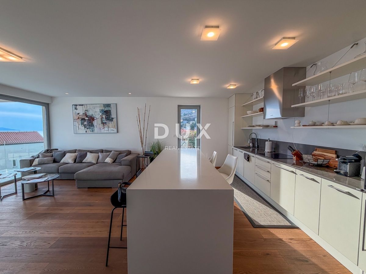 OPATIJA, CENTER - stanovanje v dokončani luksuzni novogradnji z garažo in bazenom