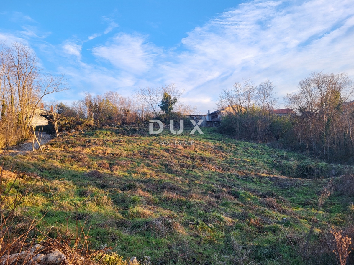 Zemljišče Sovinjak, Buzet, 1.543m2