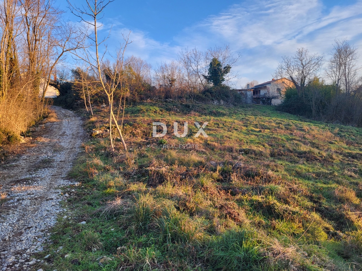 Zemljišče Sovinjak, Buzet, 1.543m2