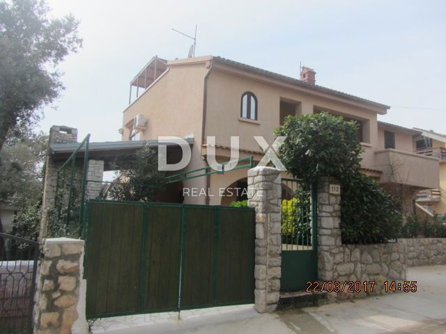 MALI LOŠINJ, ARTATORE - Hiša s tremi apartmaji in razvitim turizmom