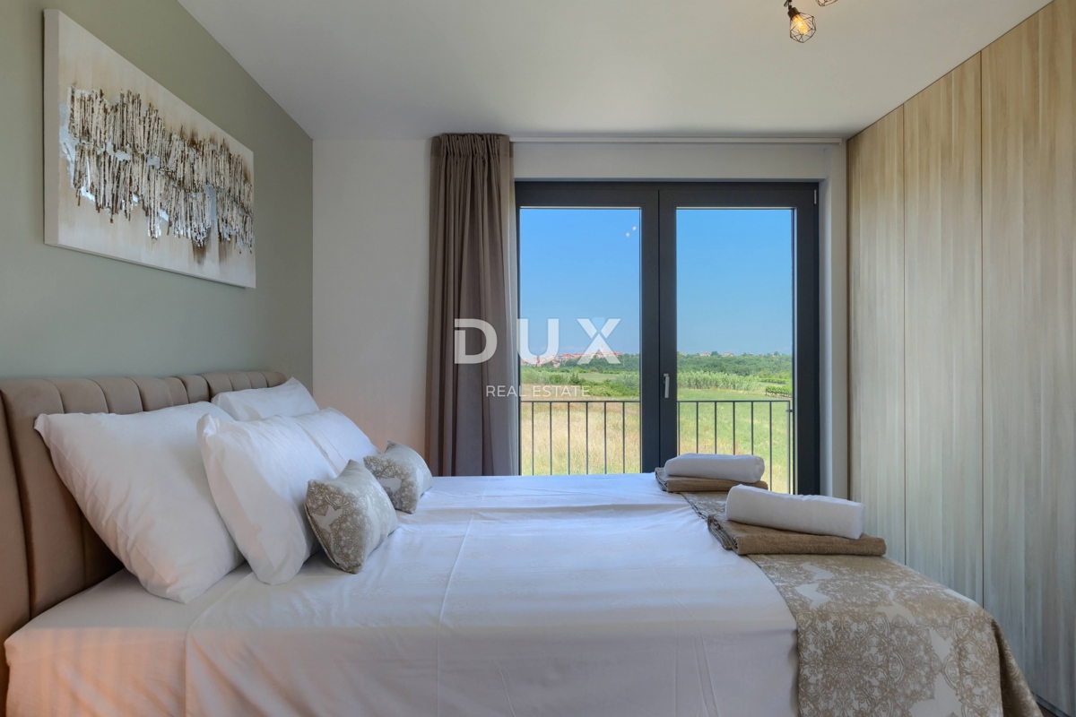 ISTRA, BRTONIGLA – Dve luksuzni vili z bazenoma v mirnem okolju