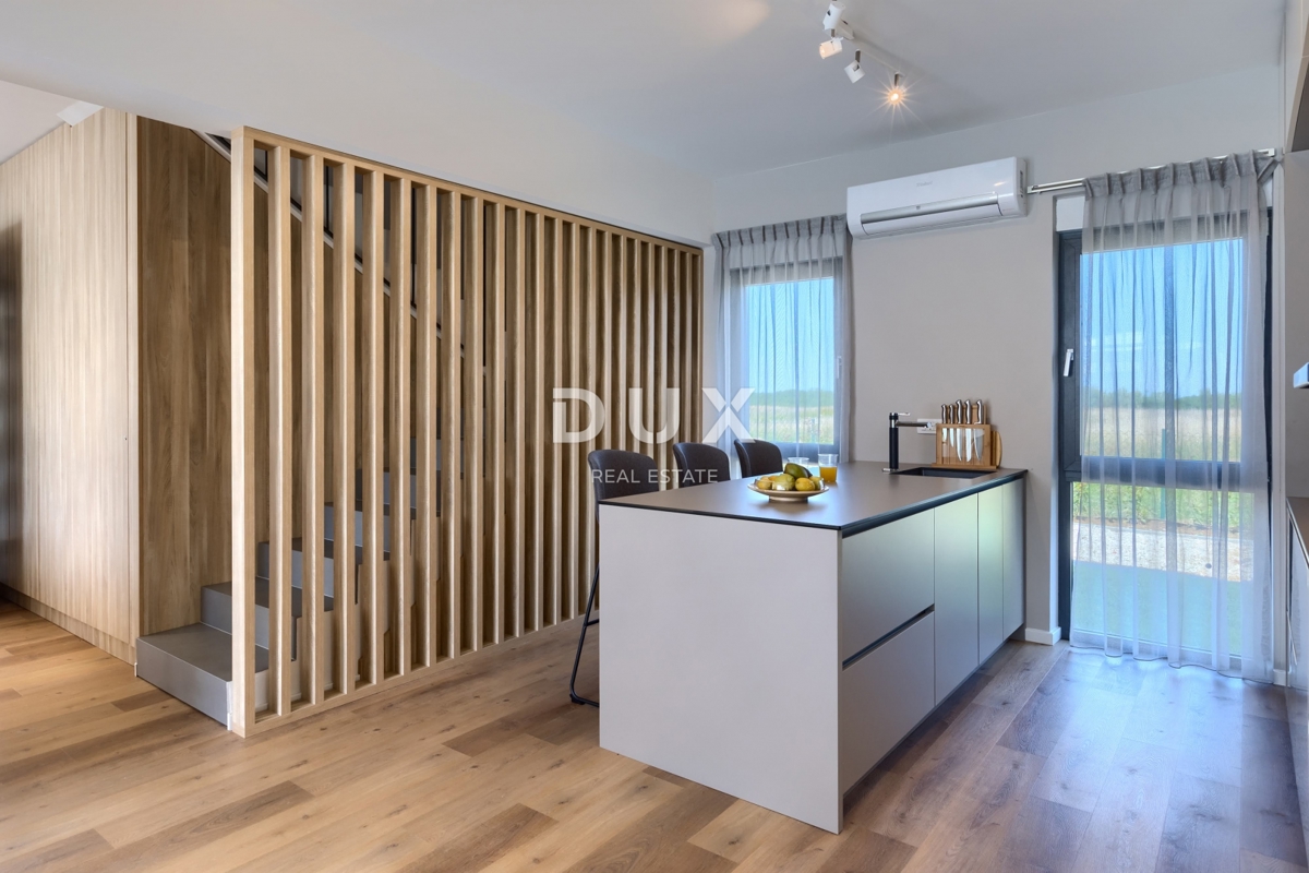 ISTRA, BRTONIGLA – Dve luksuzni vili z bazenoma v mirnem okolju