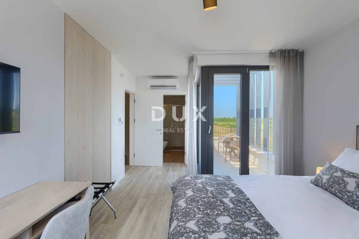 ISTRA, BRTONIGLA – Dve luksuzni vili z bazenoma v mirnem okolju