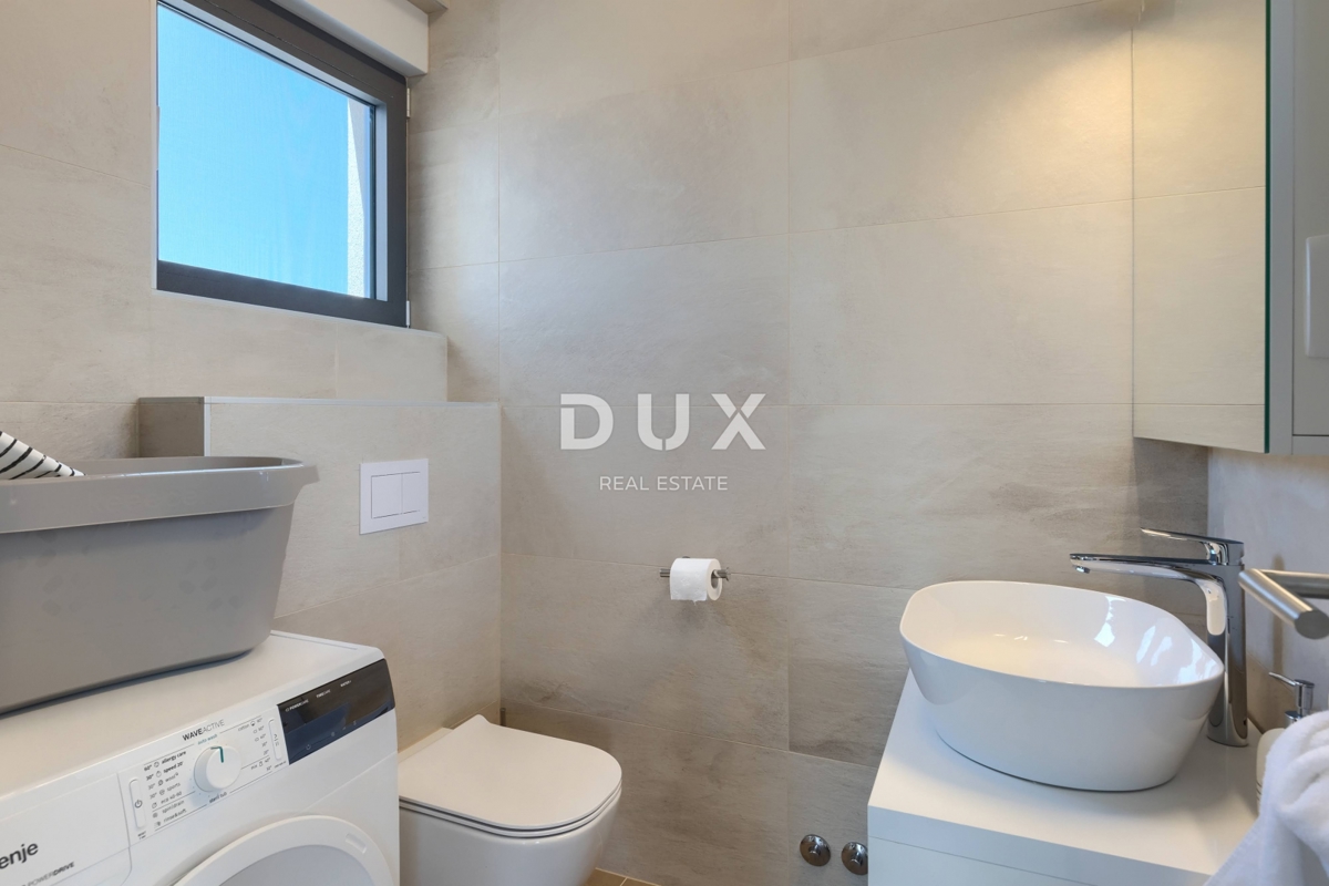 ISTRA, BRTONIGLA – Dve luksuzni vili z bazenoma v mirnem okolju