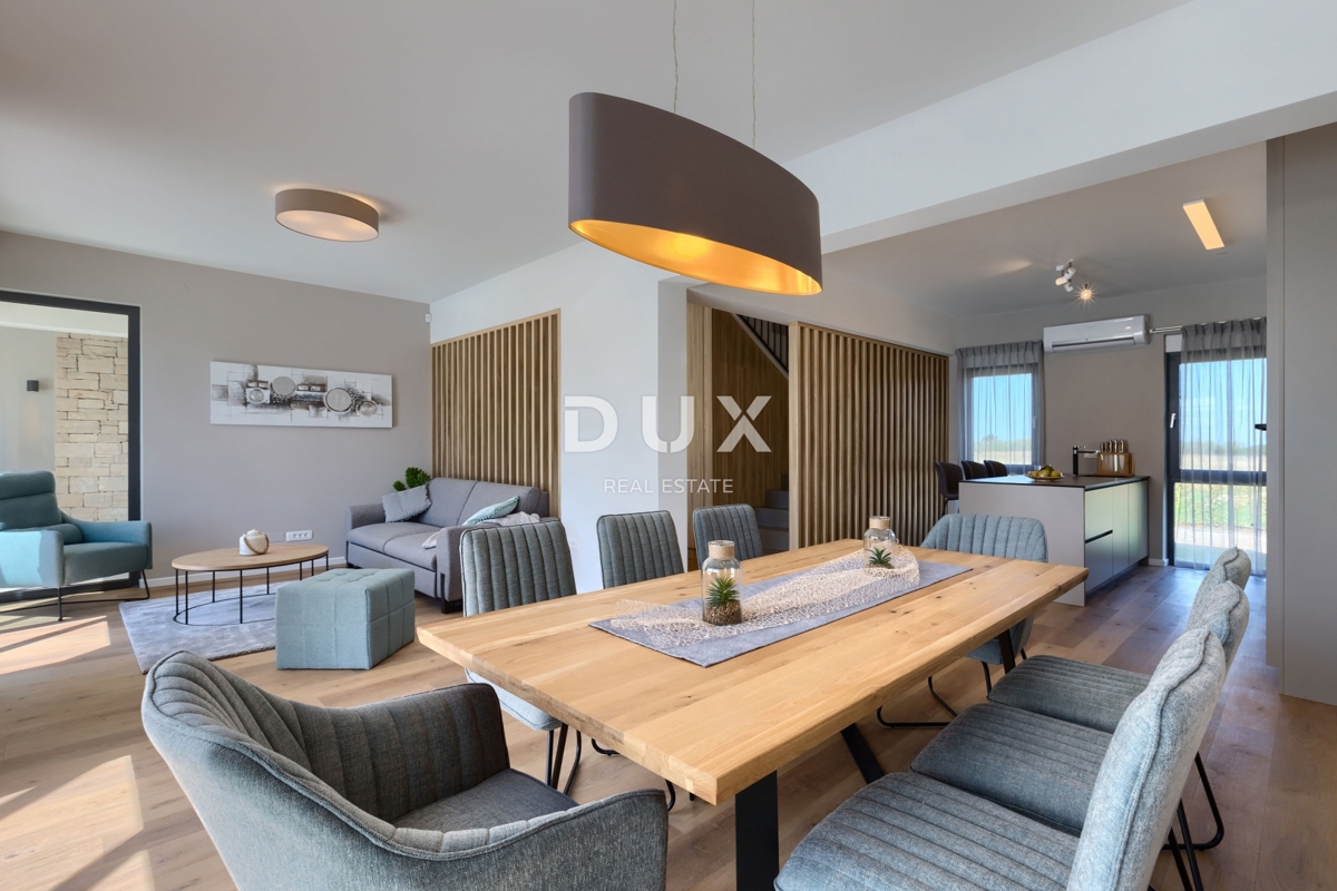 ISTRA, BRTONIGLA – Dve luksuzni vili z bazenoma v mirnem okolju